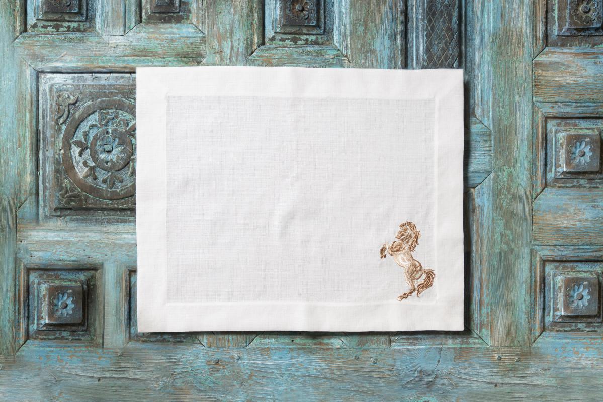 Horse%20Design%20Embroidered%20Linen%20Placemat%20and%20Napkin%206%20pcs